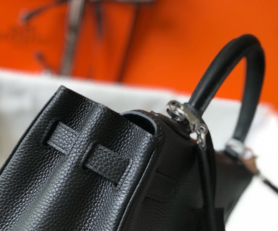 HM KELLY 28CM BLACK TOGO SILVER HARDWARE