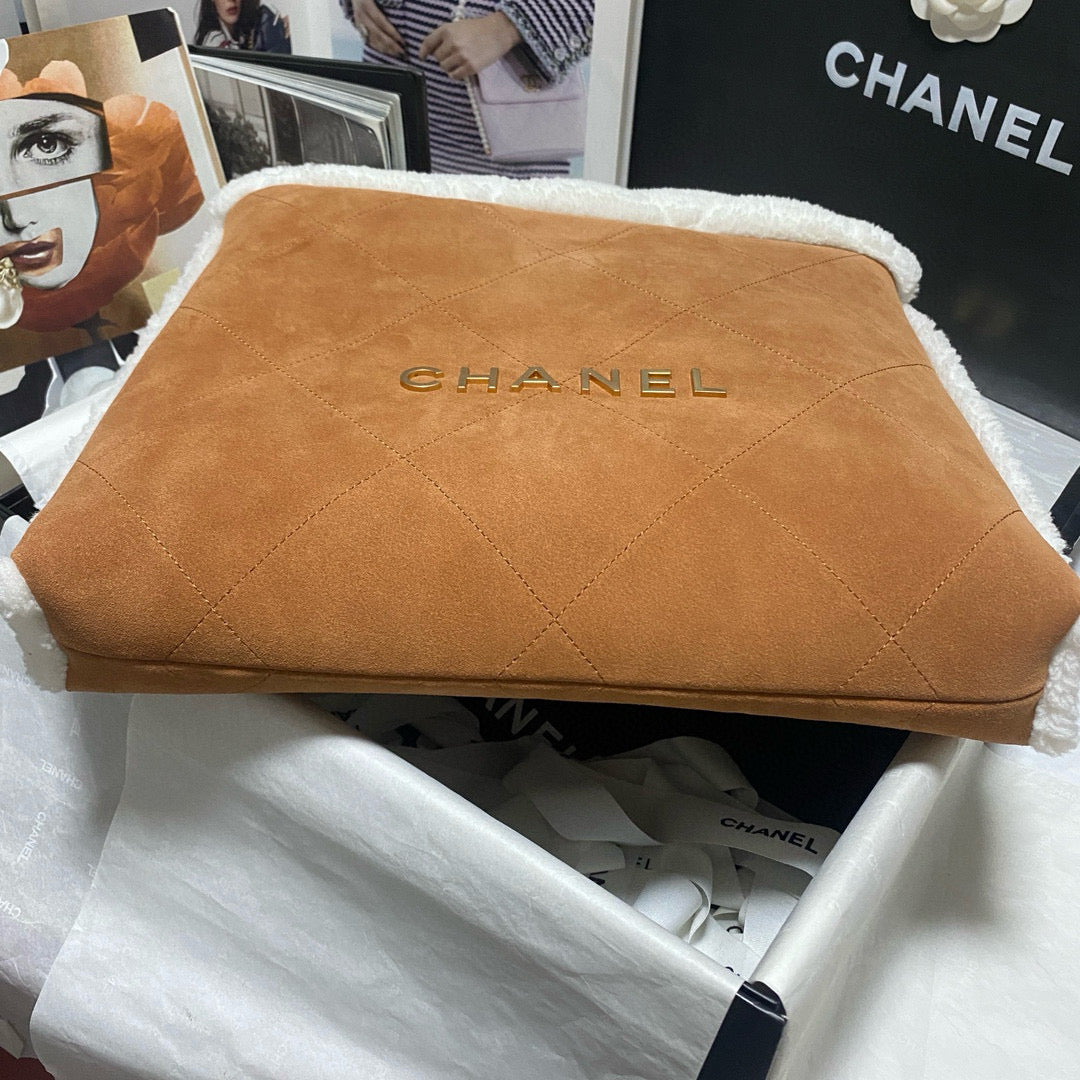 CC 22 Bag 35cm Brown White Shearling Lambskin