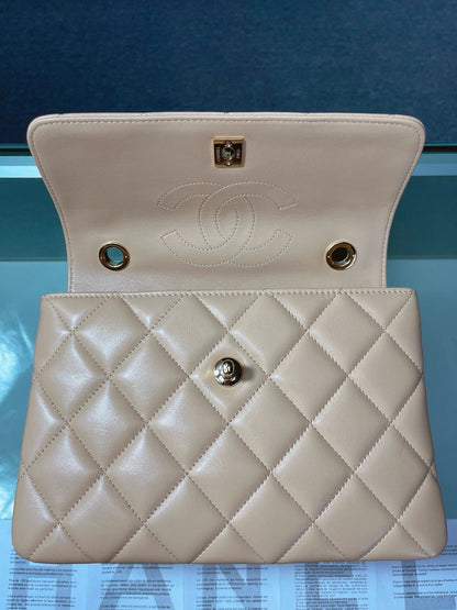 CC TRENDY 25CM BEIGE LAMBSKIN LIGHT GOLD HARDWARE