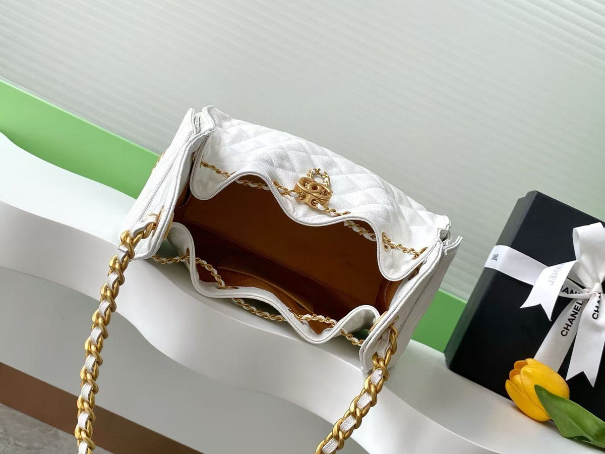 CC 25C Hobo Bag 30cm White Grained Calfskin
