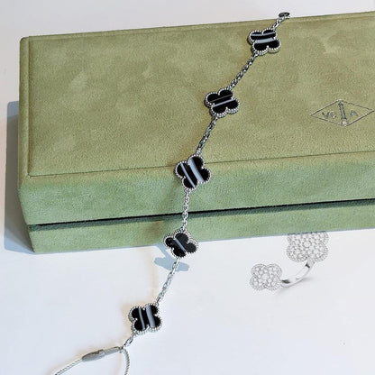 [NOVO]クローバー 5モチーフ 縞模様オニキス ブレスレット シルバー