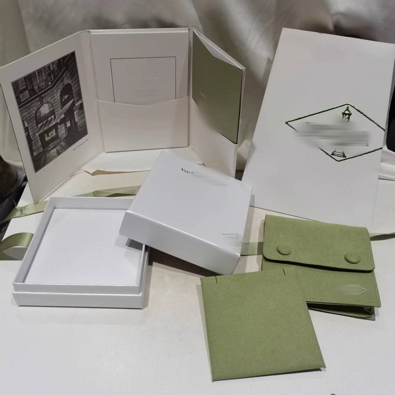 [NOVO]VA クローバー ブレスレット ネックレス リングボックス ギフトバッグ