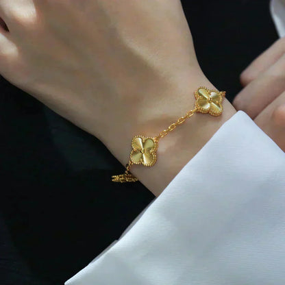 [GALE]Clover Laser  Pulsar Stone 5-Motif & LOVE Diamond-Paved Bracelet Stack Set
