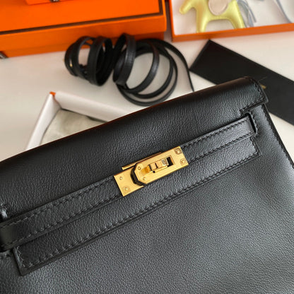 Kelly Danse II 22cm Black Evercolor Leather Ghw