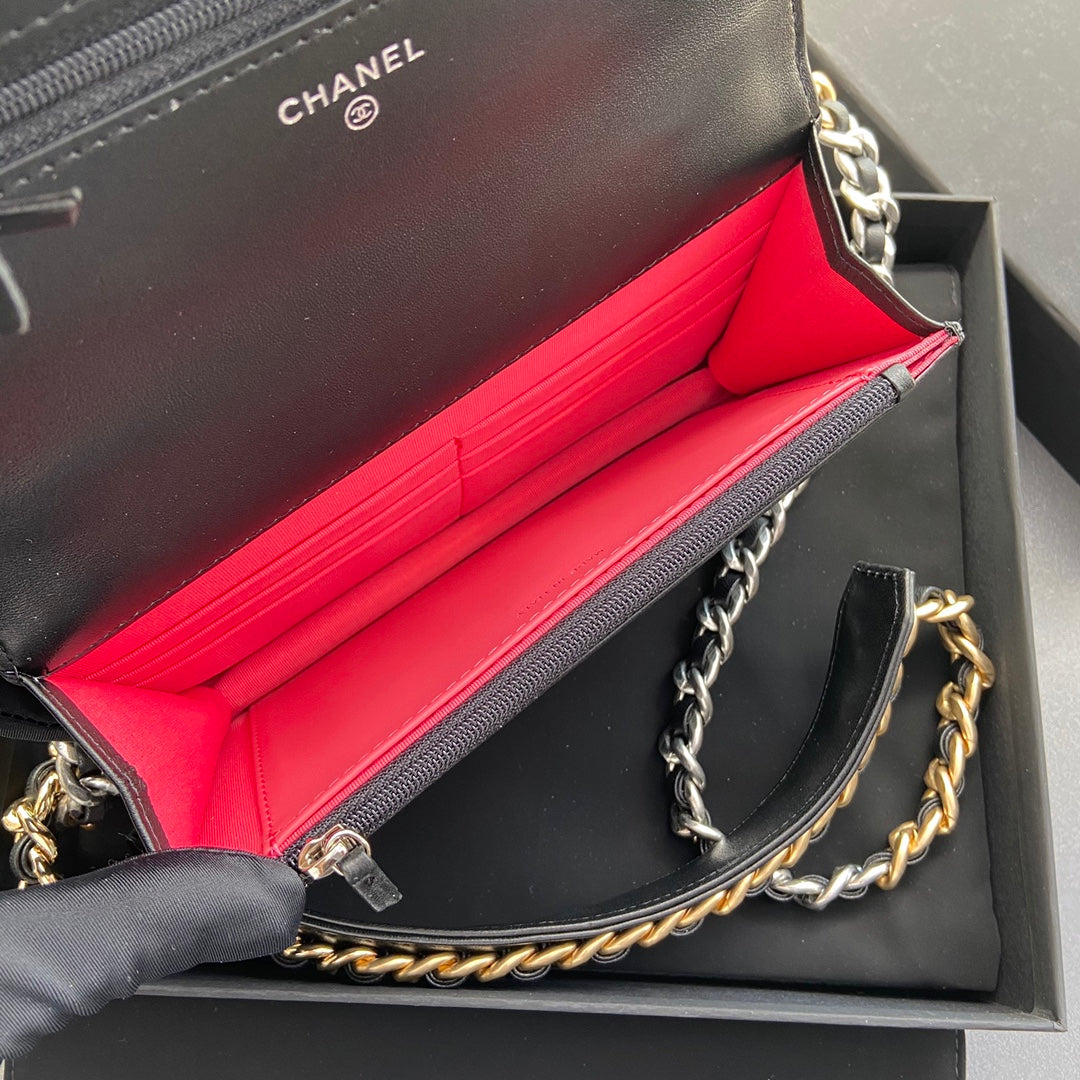 CC 19 Woc 19cm Black Calfskin SIlver Hardware
