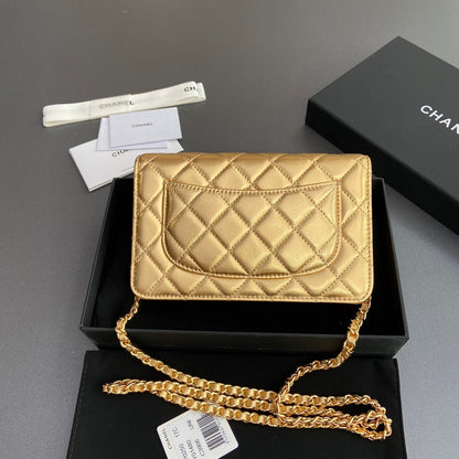 CC Woc 20cm Gold Metalic Calfskin Gold Hardware