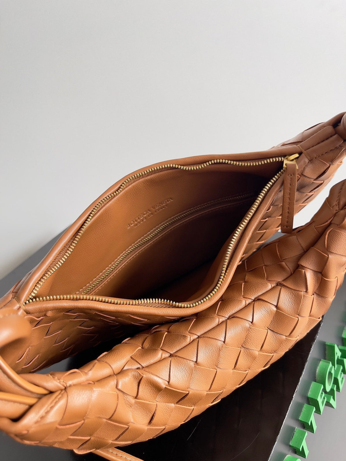 BV GemeIIi Bag 36cm Rust Lambskin 209352