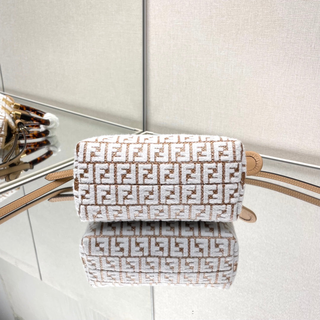 BY THE WAY MINI 18 IN WHITE WOOL AND CAMEL BROWN RAFFIA CALFSKIN TRIM