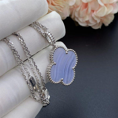 [GALE]CLOVER SILVER CHALCEDONY BIG CLOVER NECKLACE