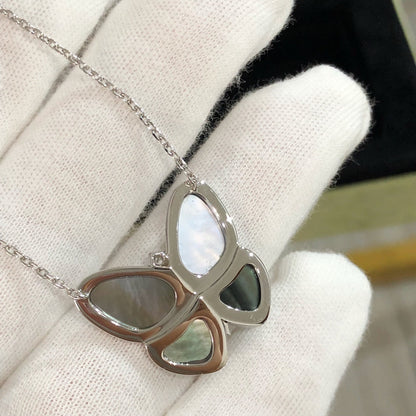 [NOVO]ラージバタフライシルバーペンダントダイヤモンドネックレス