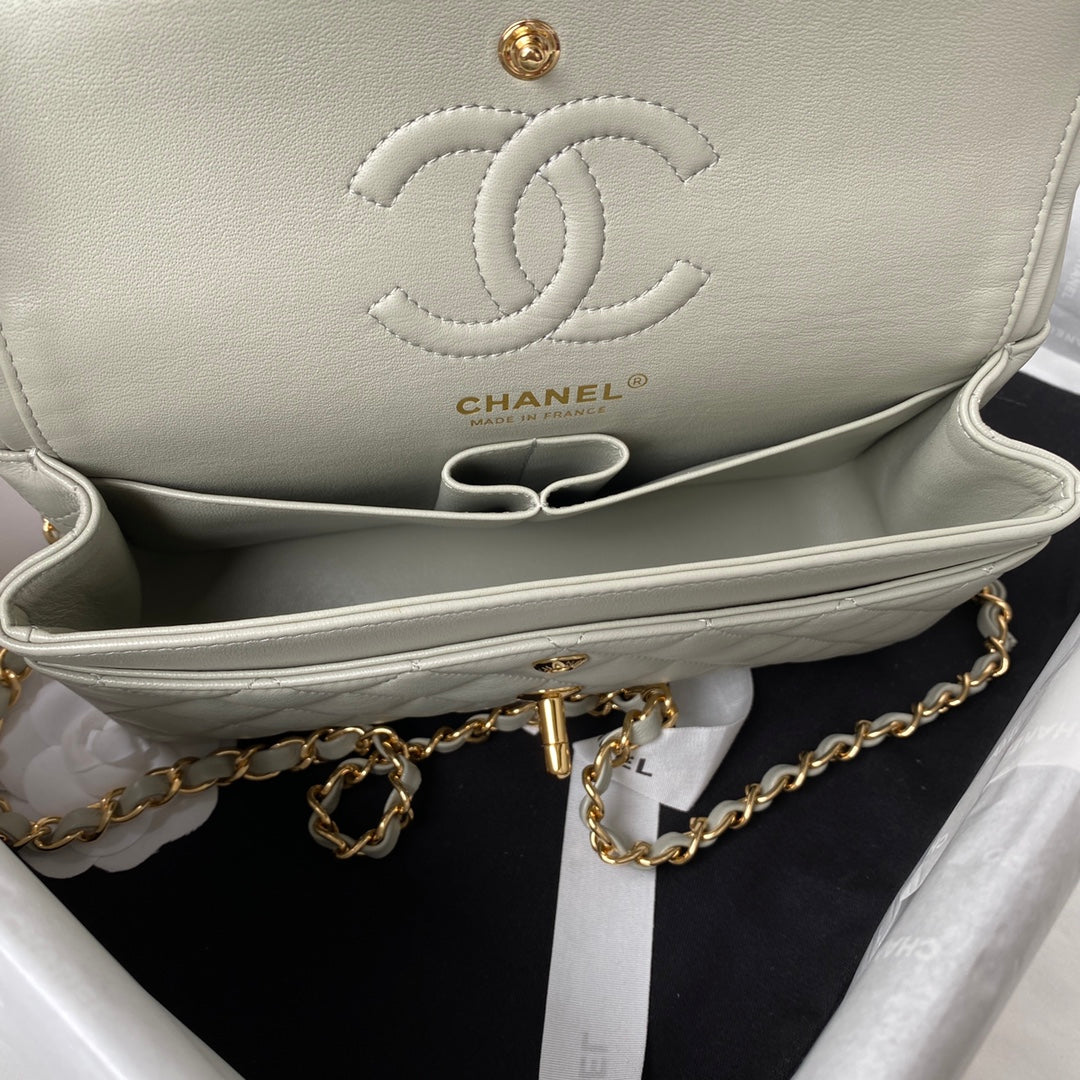 Medium Classic Flap Bag 23cm Light Grey Lambskin Gold Hardware